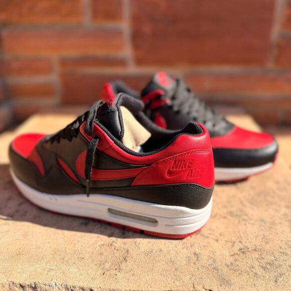 Nike Air Max 1 Premium QS 2015 Bred Black Red 665873-061 Men\'s Size 9